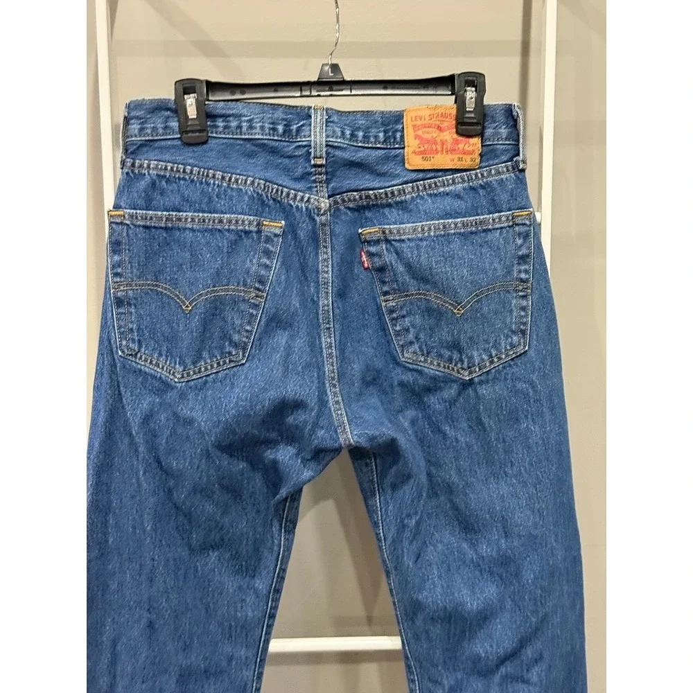 Levis 501 Original Fit Jeans Mens 31x32 Blue‎ Denim Straight Leg Button Fly